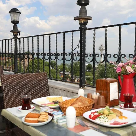 Seahouse Suites Hotel