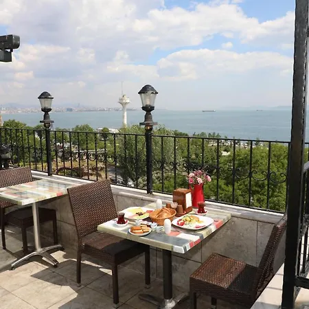 Seahouse Suites Hotel 3*
