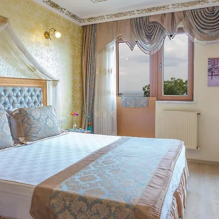 Seahouse Suites 3*