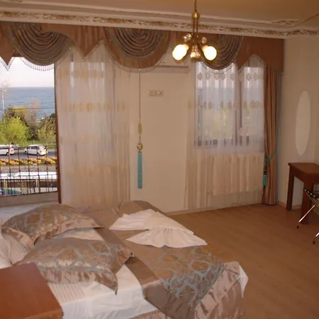 Hotel Seahouse Suites 3*